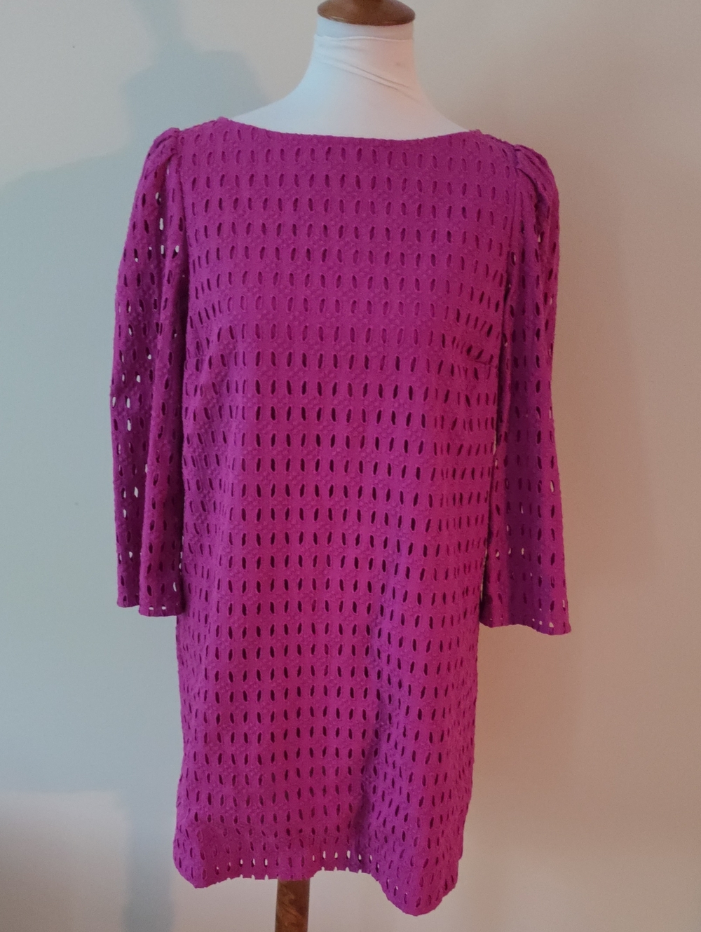 Ann Taylor Women's Eyelet Shift Dress Brand New